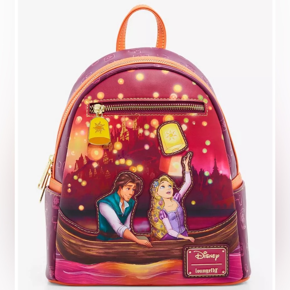☀️🏮Loungefly Disney Tangled Rapunzel & Flynn Glow-in-the-Dark Mini Backpack🏮☀️